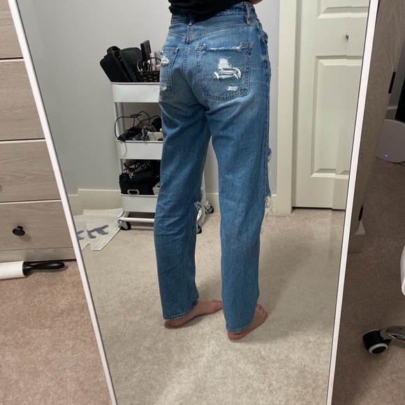 AE Boyfriend Jean - Picture 2 of 5